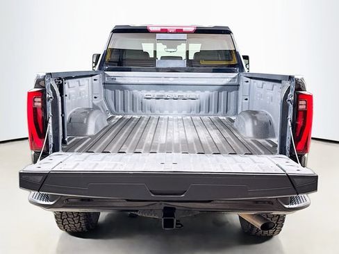 Used 2024 GMC Sierra 2500 Denali w/ Denali Reserve Package AWD/4WD image 26