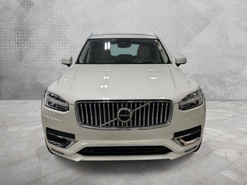 Used 2023 Volvo XC90 B6 Ultimate w/ Lounge Package AWD/4WD image 2