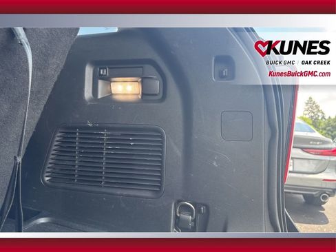 Used 2023 Ford Explorer XLT w/ Equipment Group 202A image 34