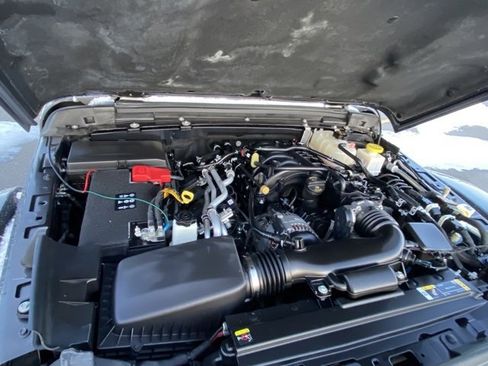 Used 2023 Jeep Gladiator Rubicon w/ LED Lighting Group image 19