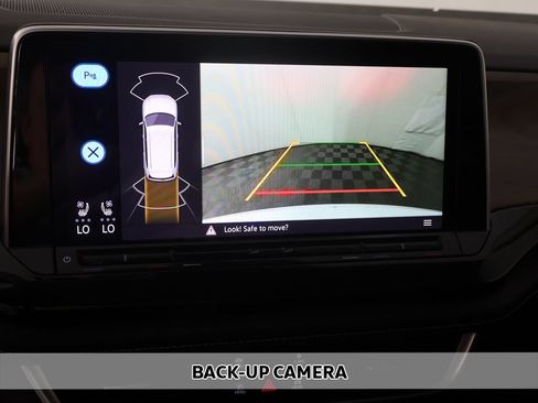 Used 2025 Volkswagen Atlas SE AWD/4WD image 5