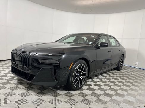 New 2026 BMW 740i xDrive image 3