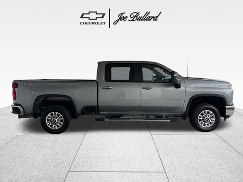 Used 2025 Chevrolet Silverado 2500 LT w/ Convenience Package AWD/4WD image 7