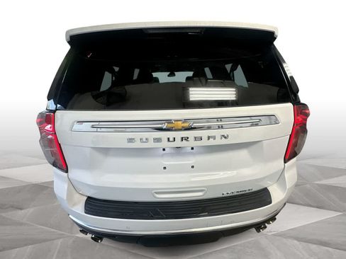 Used 2024 Chevrolet Suburban Premier RWD image 7