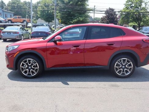 Used 2026 BMW X2 xDrive28i AWD/4WD image 8