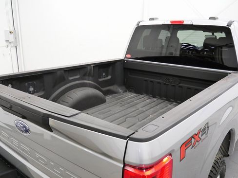 Used 2020 Ford F250 XLT w/ XLT Value Package image 39