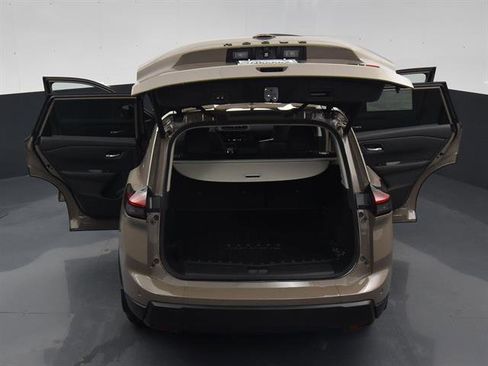 Certified 2025 Nissan Rogue SV image 45