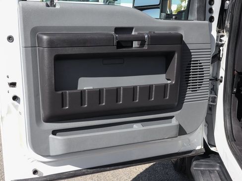 Used 2012 Ford F550 2WD Regular Cab Super Duty w/ PWR Equipment Group image 18