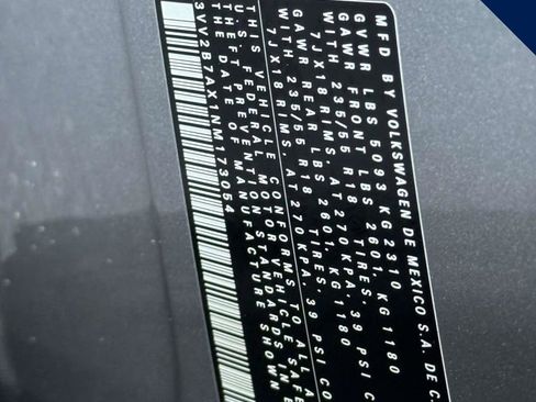 Certified 2022 Volkswagen Tiguan SE image 27