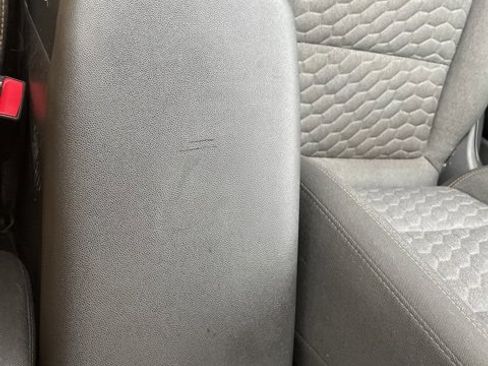 Used 2019 Chevrolet Equinox LT image 37