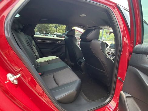 Used 2018 Honda Accord Sport image 40