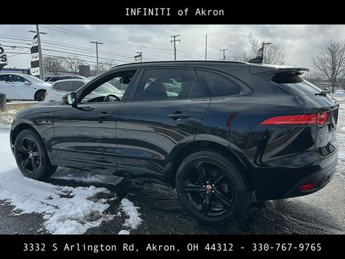Used 2018 Jaguar F-PACE R-Sport image 11