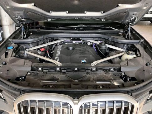 Used 2026 BMW X7 xDrive40i AWD/4WD image 28