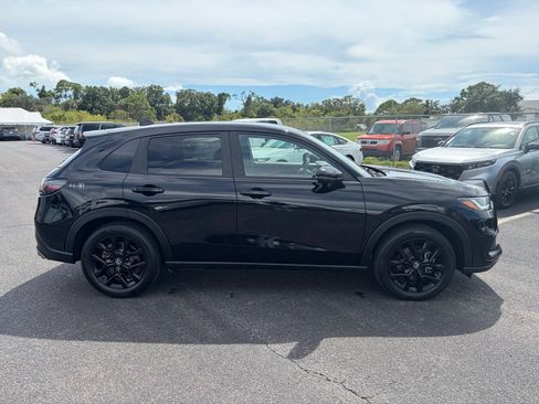Used 2024 Honda HR-V Sport image 8