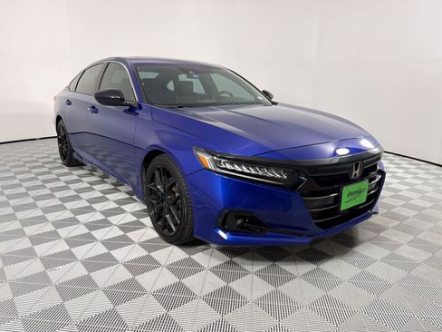 Used 2022 Honda Accord Sport image 7