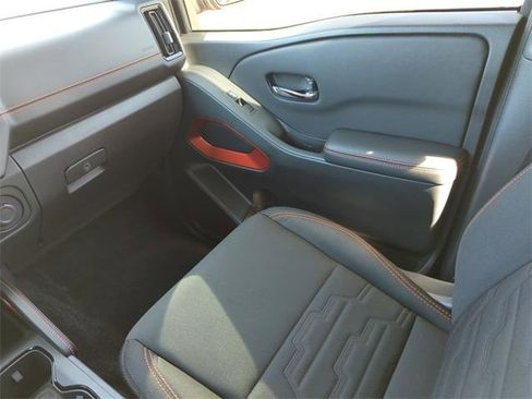 Certified 2025 Nissan Frontier PRO-4X w/ Tow Package image 23