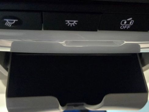 Used 2023 Nissan Rogue SV image 24