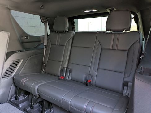 Used 2021 Chevrolet Tahoe RST AWD/4WD image 25