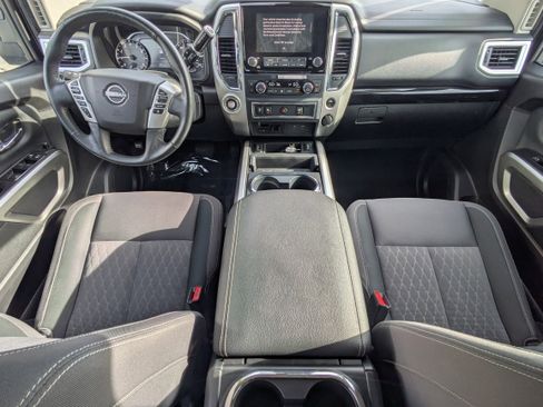 Used 2023 Nissan Titan SV w/ SV Convenience Package RWD image 14