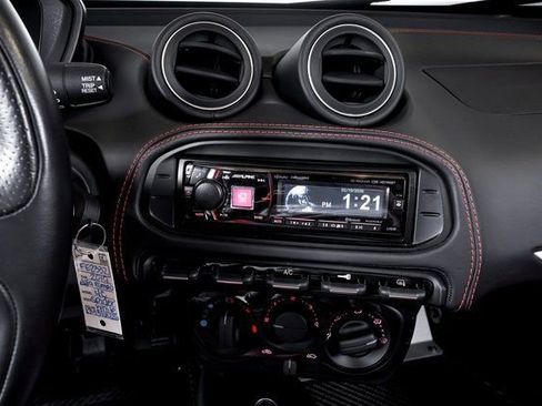 Used 2019 Alfa Romeo 4C Spider RWD image 33