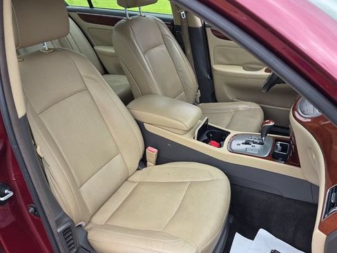 Used 2012 Hyundai Genesis 3.8 RWD image 15