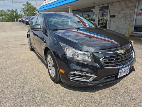 Used 2016 Chevrolet Cruze LS FWD image 5