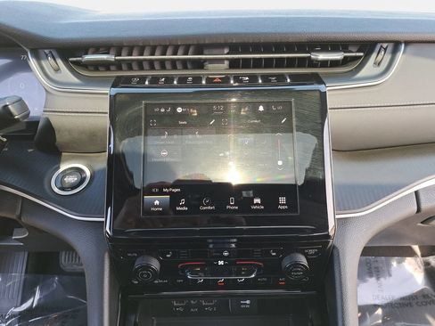 Certified 2023 Jeep Grand Cherokee L Altitude AWD/4WD image 23