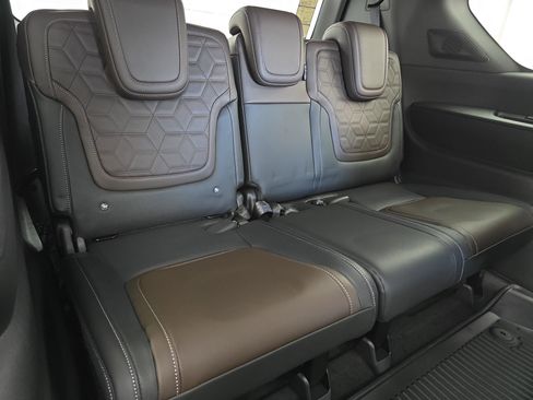 New 2026 Nissan Armada Platinum image 12