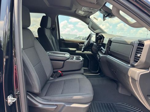 Used 2026 Chevrolet Silverado 1500 LT AWD/4WD image 17