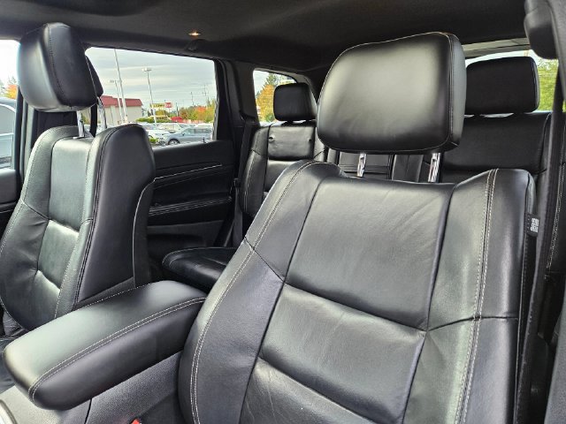 Used 2017 Jeep Grand Cherokee Limited AWD/4WD image 17