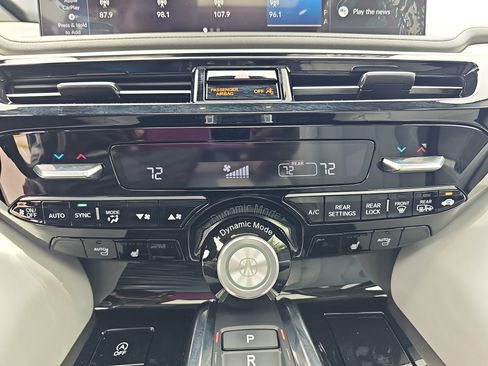 Certified 2026 Acura MDX FWD w/ Technology Package image 21