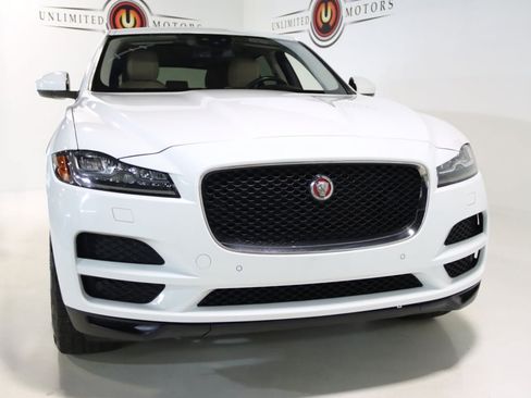 Used 2018 Jaguar F-PACE Prestige AWD/4WD image 26