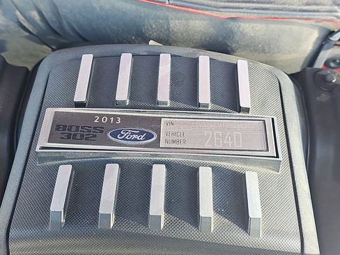 Used 2013 Ford Mustang Boss 302 w/ Boss 302 Accessory Pkg image 26