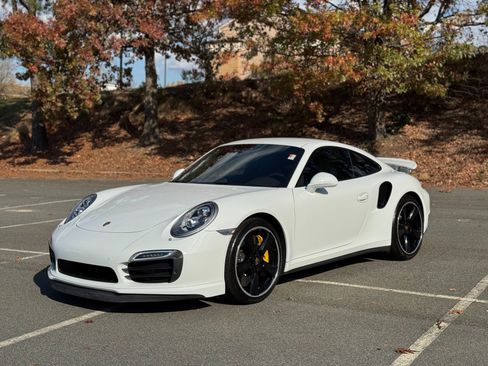 Used 2014 Porsche 911 Turbo S image 4