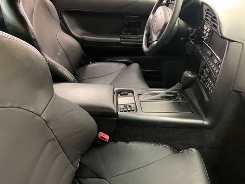 Used 1996 Chevrolet Corvette Coupe RWD image 10