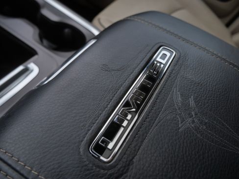 Used 2018 RAM 1500 Limited AWD/4WD image 25