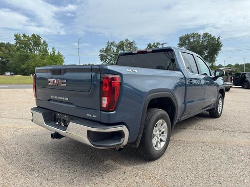 Used 2024 GMC Sierra 1500 SLE AWD/4WD image 6