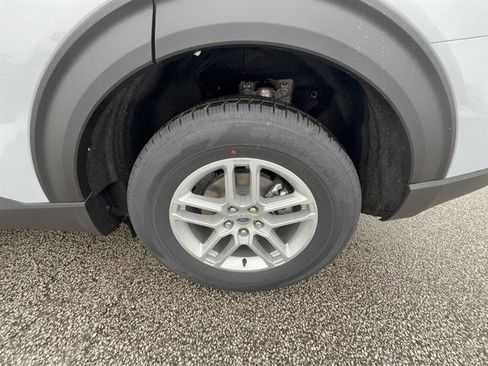 New 2026 Ford Explorer Active image 30