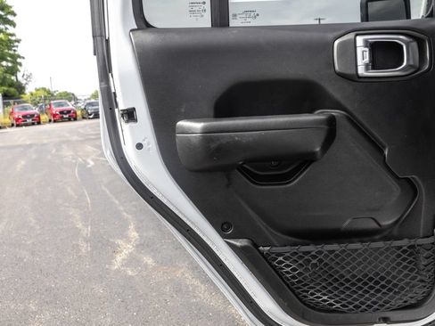 Used 2023 Jeep Wrangler Unlimited Sport AWD/4WD image 30