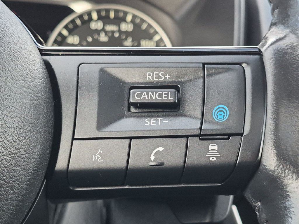Used 2023 Nissan Rogue SV w/ SV Premium B Package AWD/4WD image 16