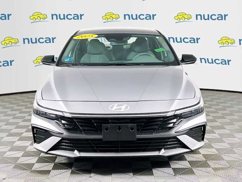 Certified 2025 Hyundai Elantra Sport image 2