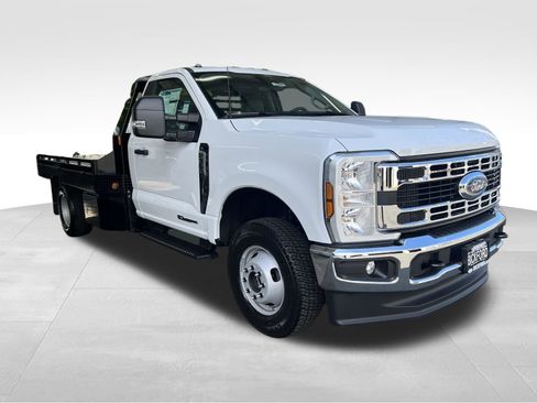 New 2025 Ford F350 XL w/ XL Chrome Package AWD/4WD image 3