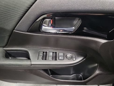 Used 2016 Honda Accord LX image 28