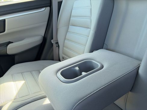 Used 2019 Honda CR-V LX image 10