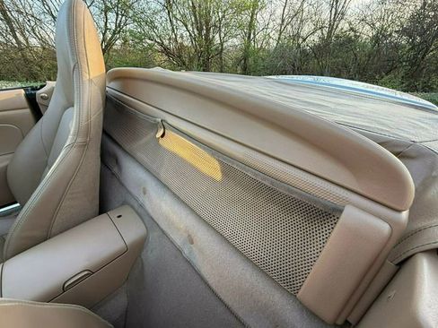 Used 2002 MAZDA MX-5 Miata image 38