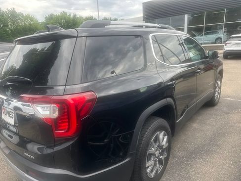 Used 2023 GMC Acadia SLT AWD/4WD image 14