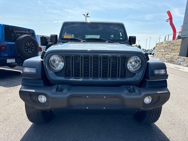 Used 2024 Jeep Wrangler Unlimited Sport AWD/4WD image 9