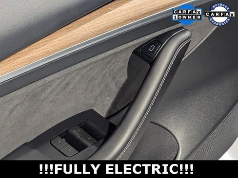 Used 2023 Tesla Model 3 Standard Range image 15