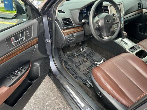 Used 2014 Subaru Outback 2.5i Limited AWD/4WD image 18