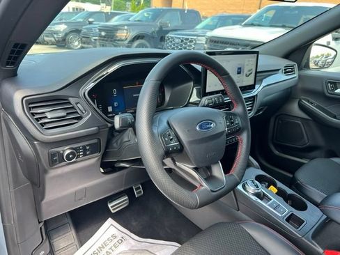 Certified 2024 Ford Escape ST-Line Select w/ Tech Pack #1 AWD/4WD image 7